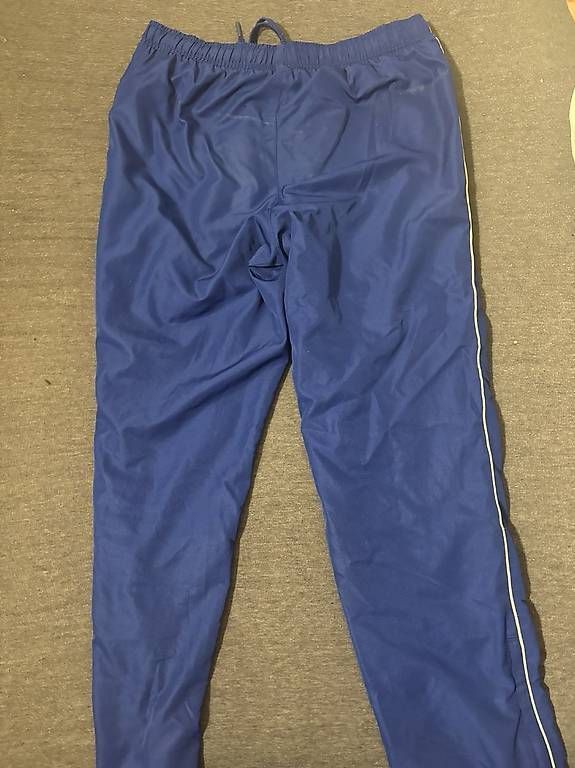 Pantaloni: Jogging Lacoste bleu  – Usato da Martigny venduto da mal_hs86 1