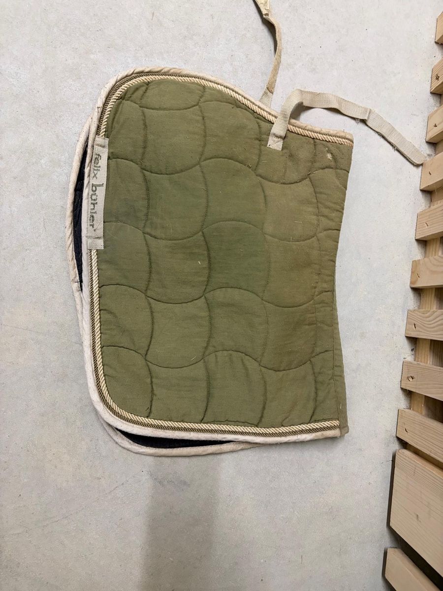 Felix Bühler Coperte & Accessori: Satteldecke/Schabracke Pony – Usato da Lützelflüh-Goldb venduto da CSC17