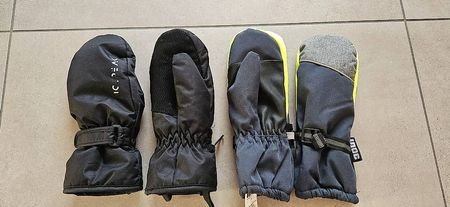 2 Paar Handschuhe Gr. 6/7 (ca. 6-8 Jahre)