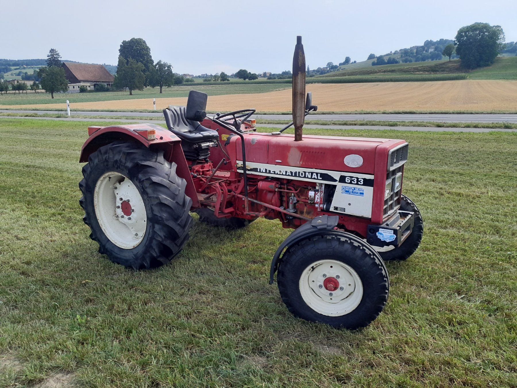 IHC Tracteurs: Traktor IHC 633 – D'occasion à Oberkirch LU par terratrac120 4