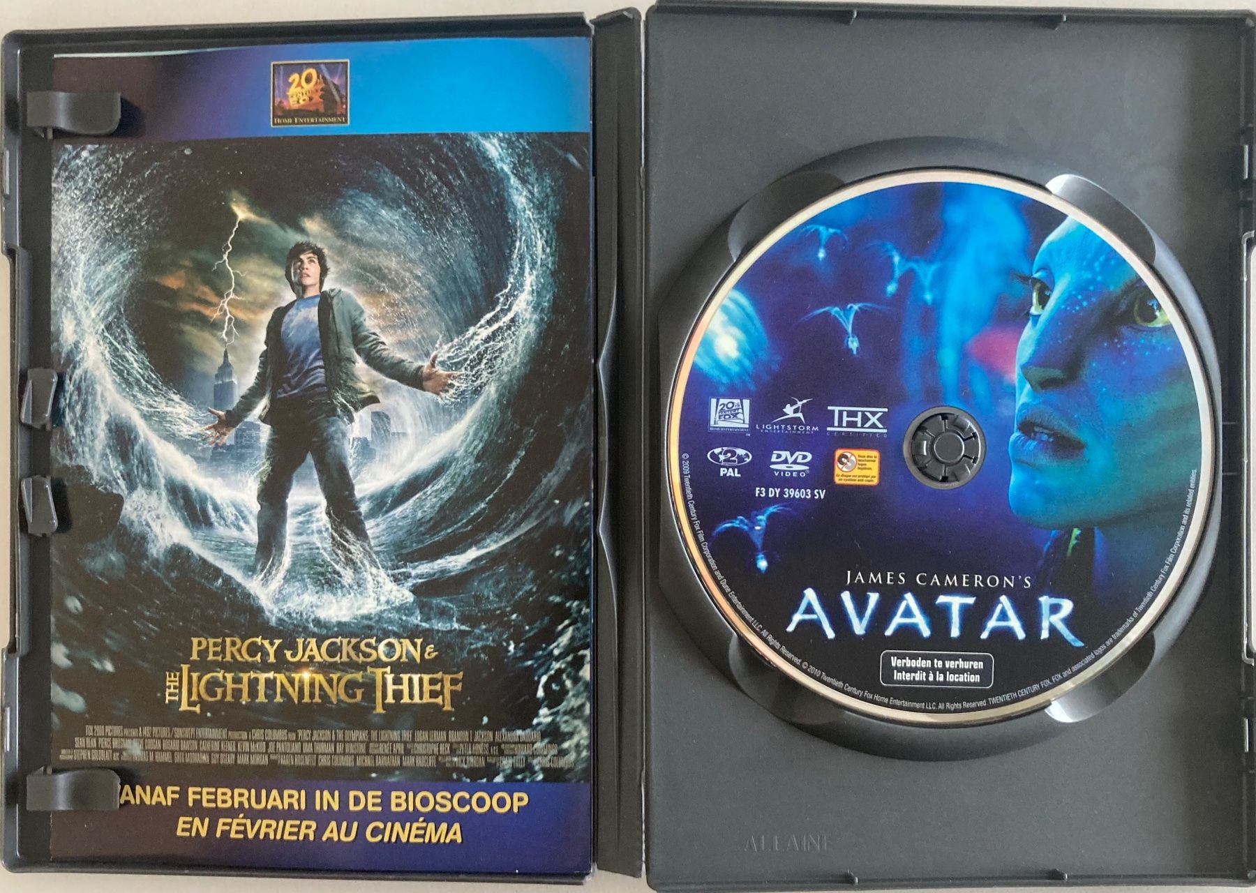 Tutti i DVDs: JAMES CAMERON'S - AVATAR – Usato da Poliez-Pittet venduto da Newtown-Records 2