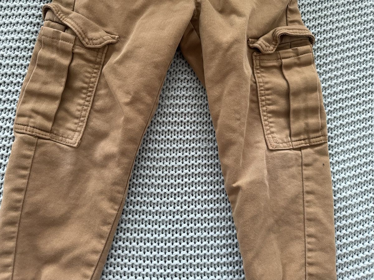 H&M Pantaloni: H&M Cargohose – Usato da Dürrenroth venduto da tvy_bh56 2