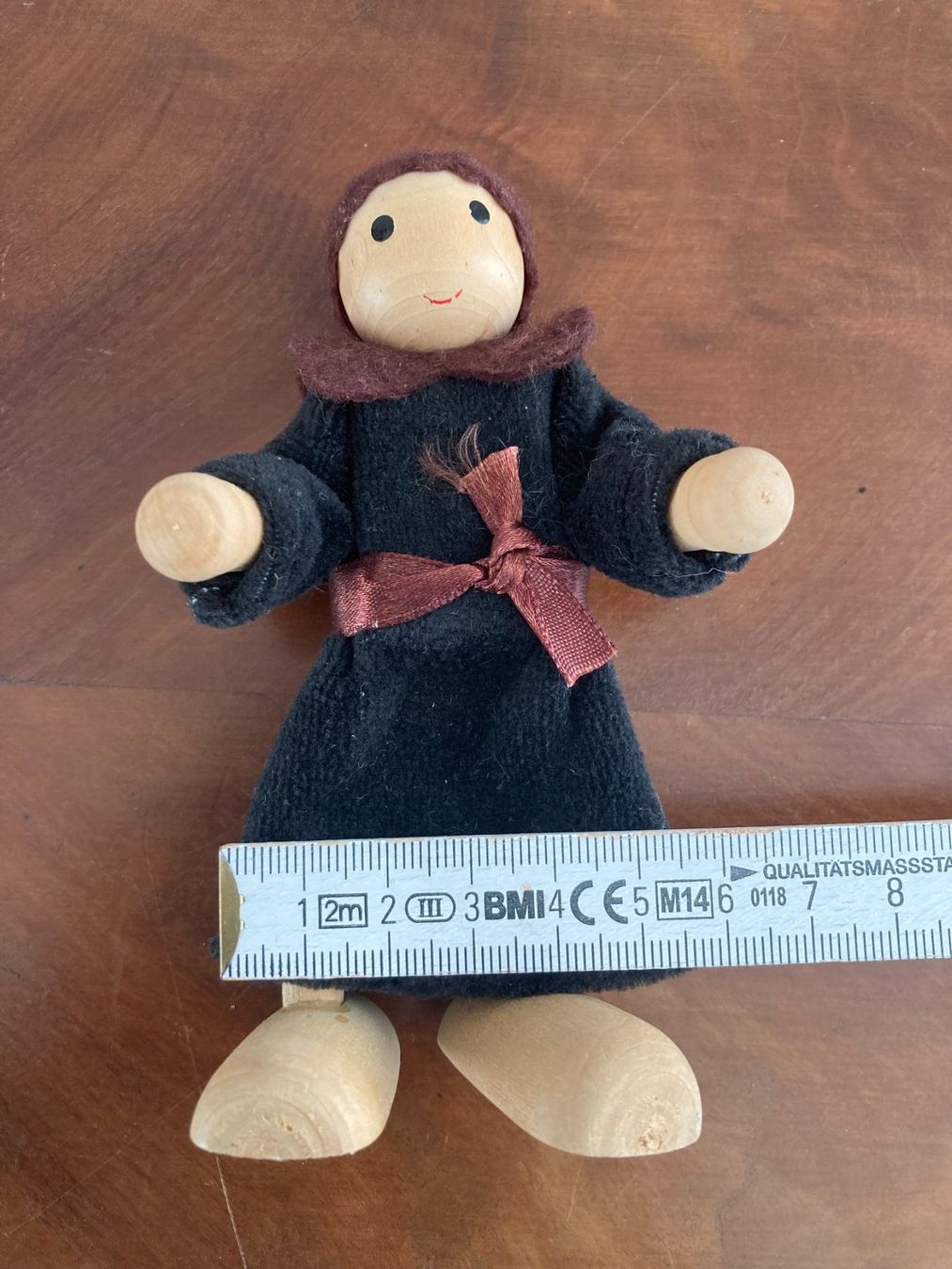 Bambole: KLEINE HANDPUPPE  MÖNCH  HOLZ / TEXTIL – Usato da Subingen venduto da ArtBead 5