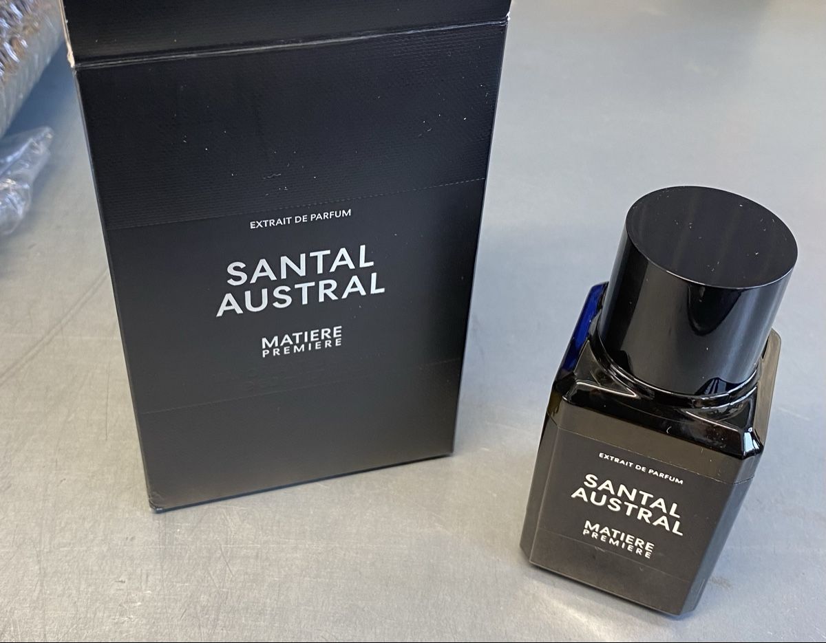 Profumi & Eau de Toilette: Matière Première Santal Austral – Usato da Corseaux venduto da atchoum66 1
