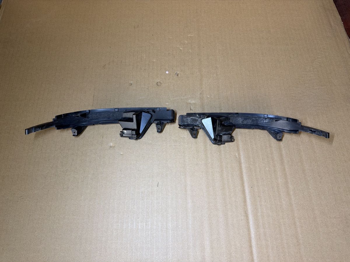 Tutti pezzi di ricambio auto: Gebrauchte Dynamische Seitenblinker Audi A7 – Usato da Grenchen venduto da r_line 2