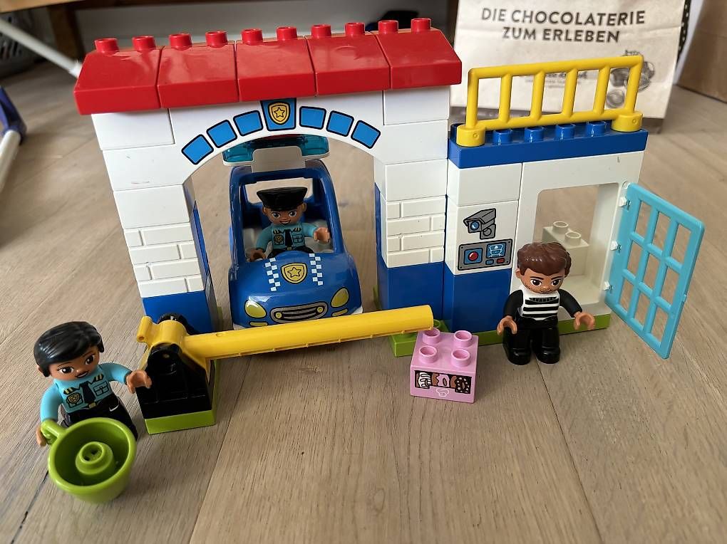 Giocattoli: Lego Duplo Polizei – Usato da Thun venduto da Biene122