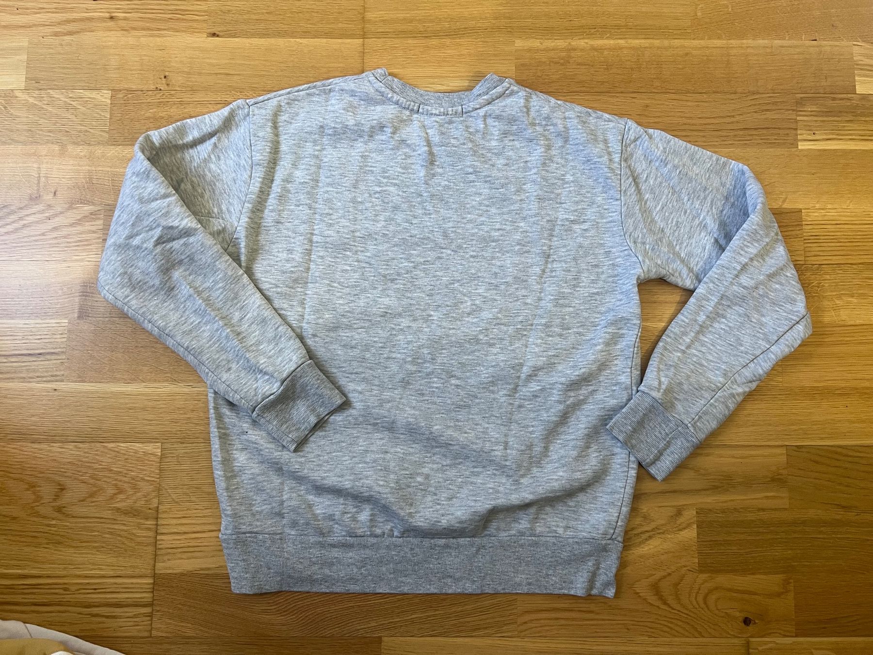 Primark Maglioni & Felpe: Grauer Pullover von Primark, Grösse XS, Top Zustand – Usato da Bern venduto da sar_56rd 2