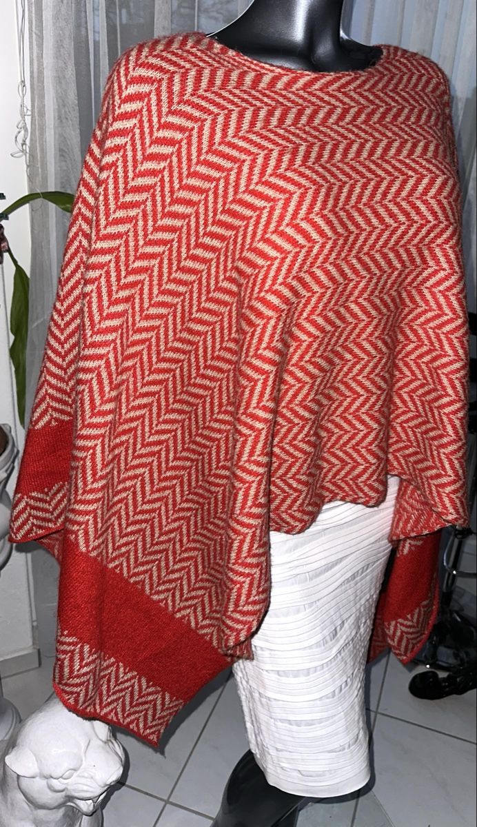 Maje Altro in Moda donna: MAJE CAPE 1 SIZE neuwertig – Nuovo (secondo la descrizione) da Unteraegeri venduto da MH203 3
