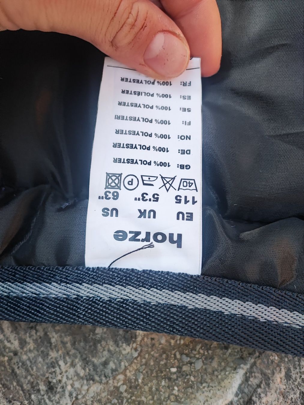 Coperte: Horze Winterdecke mit halsteil 300g   115cm – Nuovo (secondo la descrizione) da Beinwil am See venduto da stephanielarsen 2