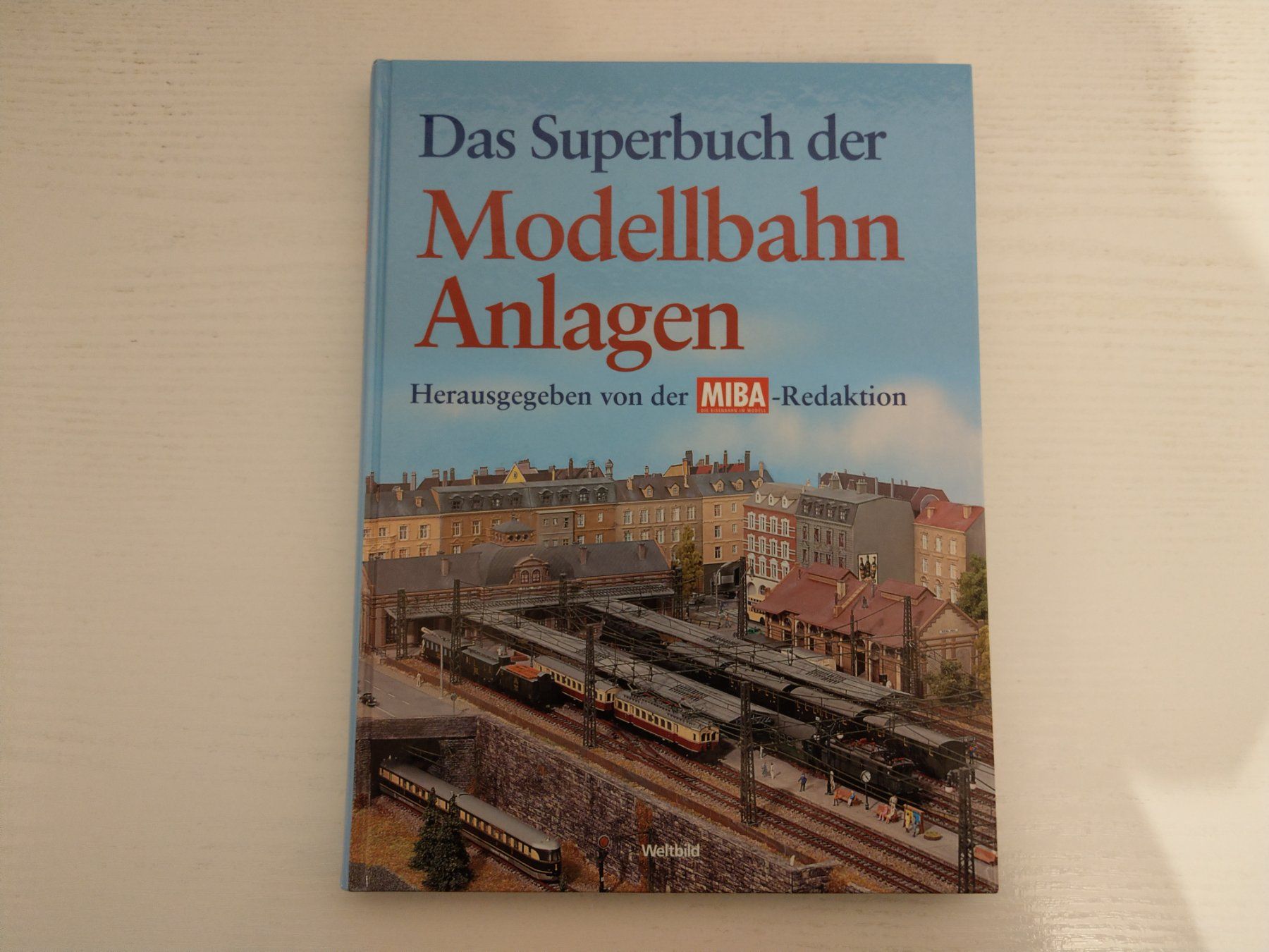 Libri: Das Superbuch der Modellbahn Anlagen – Nuovo (secondo la descrizione) da Oberurnen venduto da rol_ffk9