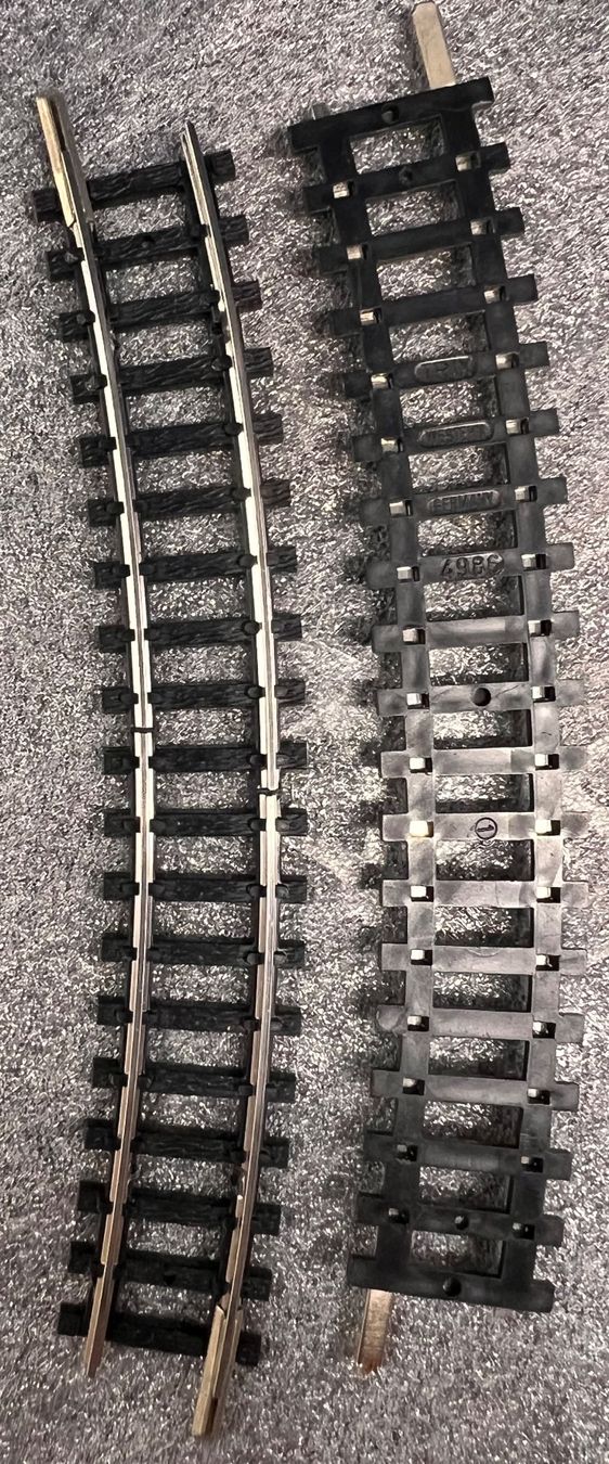 Trix Modelleisenbahnen: Minitrix Spur N, 4986, Trenn-Gleis – Gebraucht aus Basel von jonnyhaas