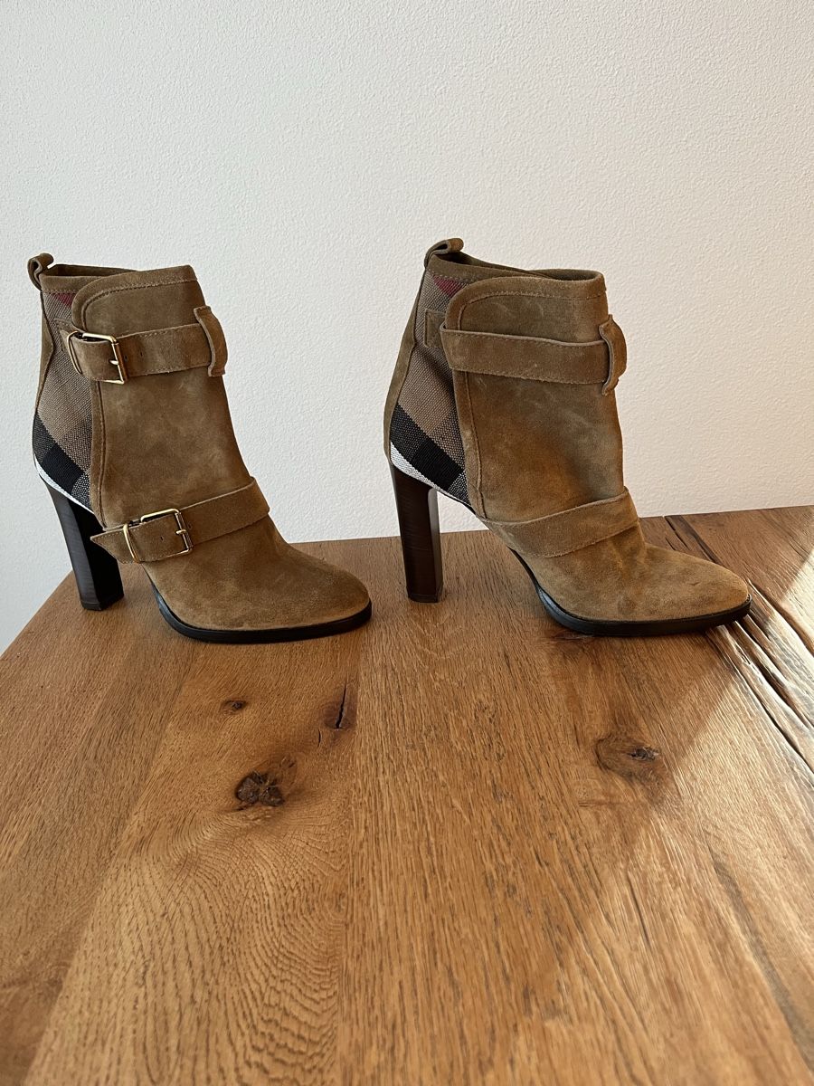 Burberry Scarpe da donna: Burberry Stiefeletten  – Nuovo (secondo la descrizione) da Beromünster venduto da EnricoG01 3