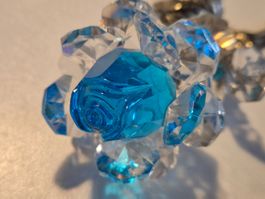 Très jolie rose bleu en cristal