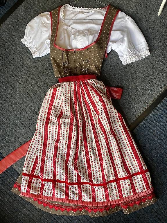 Vestiti: Stokerpoint Dirndl 40 – Usato da St. Gallen venduto da Konstanza