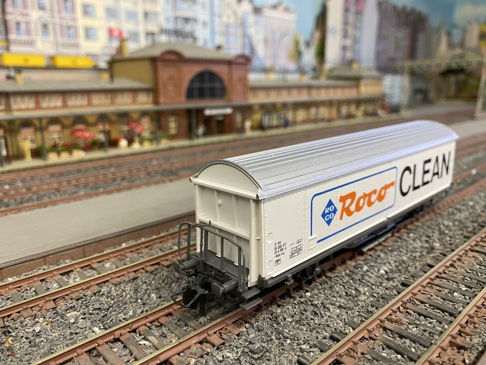 Roco 46400 Roco Clean Schienenreinigungswagen (Gebraucht) in Glattpark ...