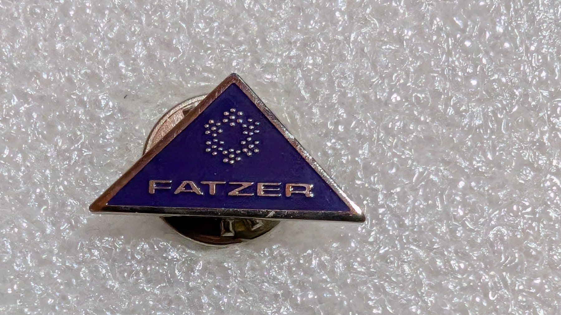 Placchette & Badge: Ansteckpin 271: Fatzer – Usato da Oppligen venduto da Pin-Fall-Shop