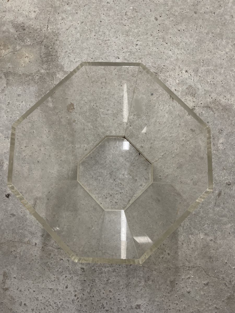 Vasen & Gefässe: Acryl Vase 8-eckig transparent Gebraucht – Gebraucht aus Genève von DEBARR.AS 6