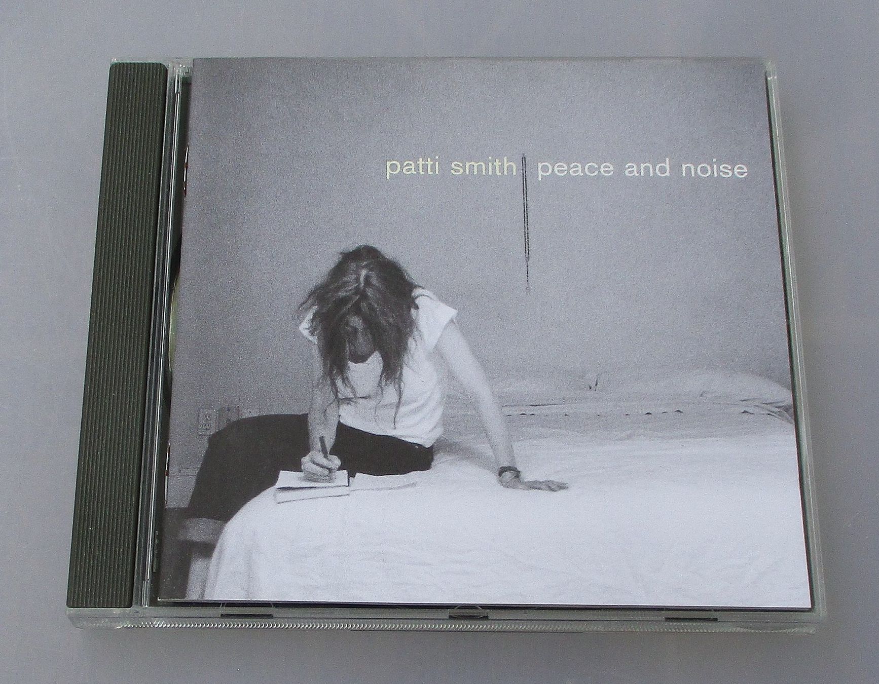 CDs: PATTI SMITH - Peace And Noise – D'occasion à Wattwil par Muriel11