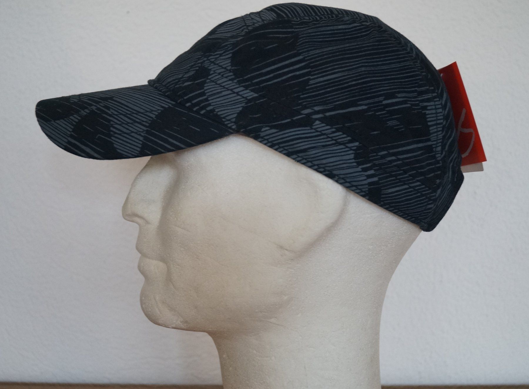 Copricapi, berretti & cappellini: Es Skateboarding Cap, neu – Nuovo (secondo la descrizione) da Köniz venduto da Fred333 3