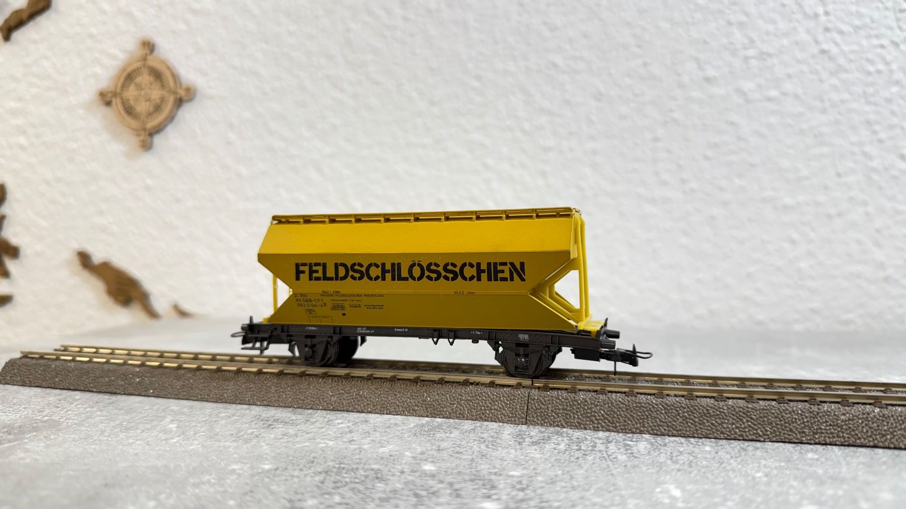 Roco Modellini di ferrovie: Roco Feldschlösschen Getreidewagen H0 / AC – Usato da Schlieren venduto da rat_lq6b 3