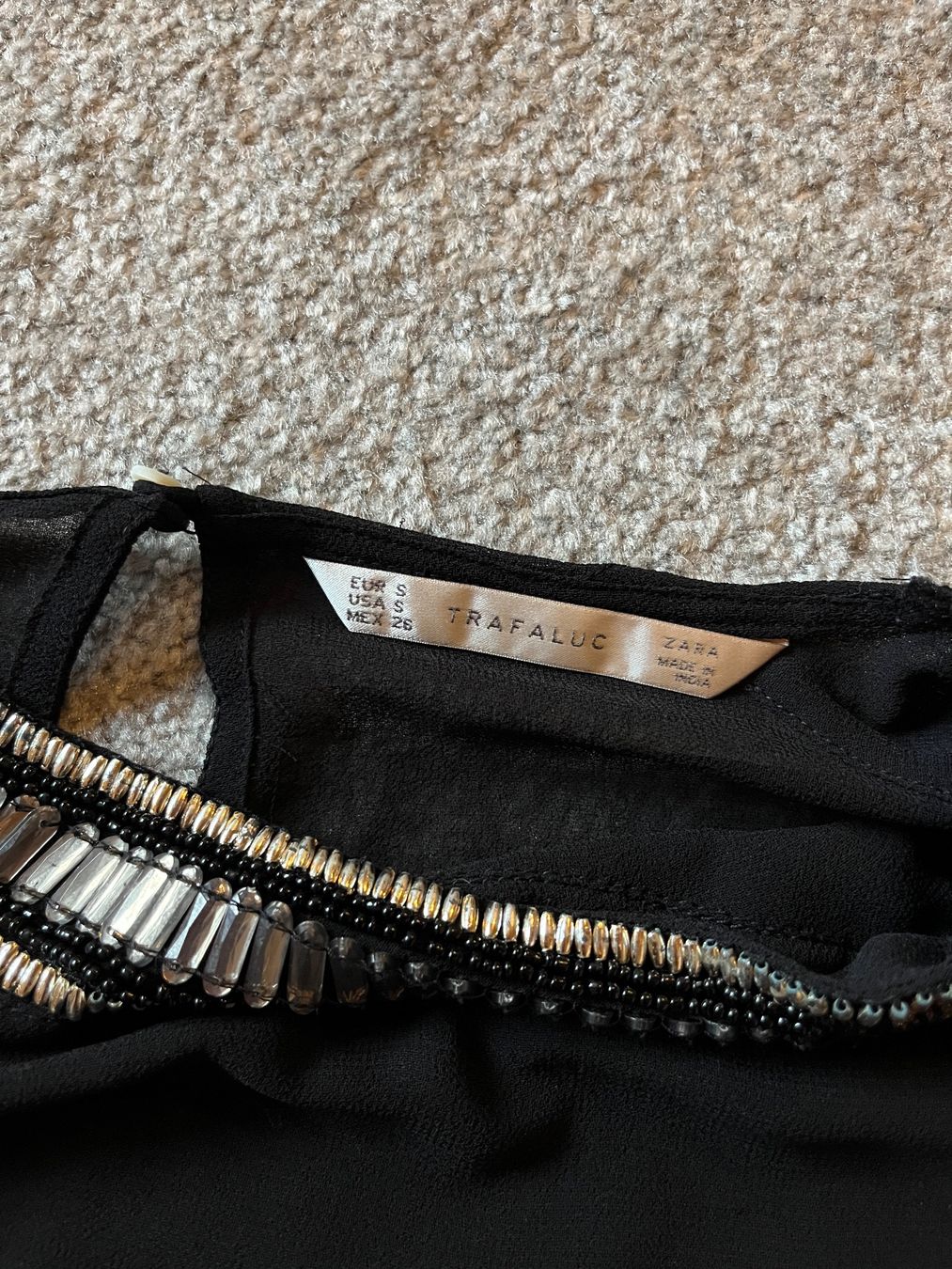 Zara Camicette: Schwarze Zara Bluse, Tshirt Grösse S, – Usato da Kriessern venduto da loolah 2