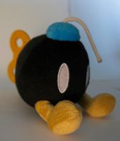Super Mario Plüschfigur - Bob-Omb schwarz / Bombe - MER1