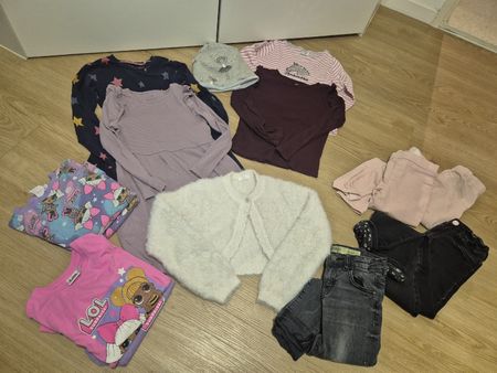Kleiderpaket Mädchen Grösse 122/128