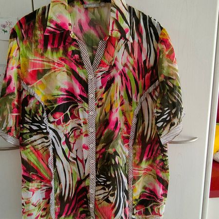 Federleichte Rabe Bluse Gr. 46 wie neu Fr. 19.-nur 10.-