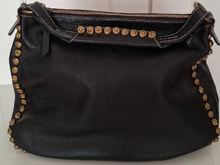 Sac hobo en cuir noir clouté doré – Made in Italy Y2K