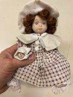 Sehr schöne Ausstellungs-Puppe