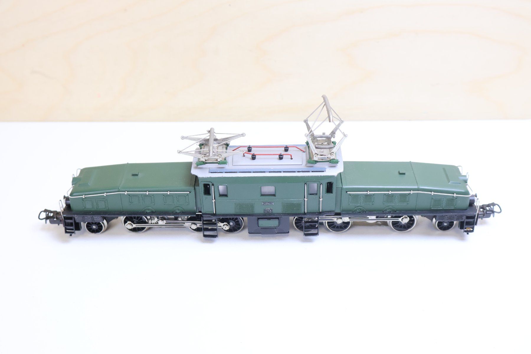 Märklin Modellini di ferrovie: Märklin SBB Krokodil E-Lok 3015 - Top Gussmodell – Usato da Winterthur venduto da Monstera 3