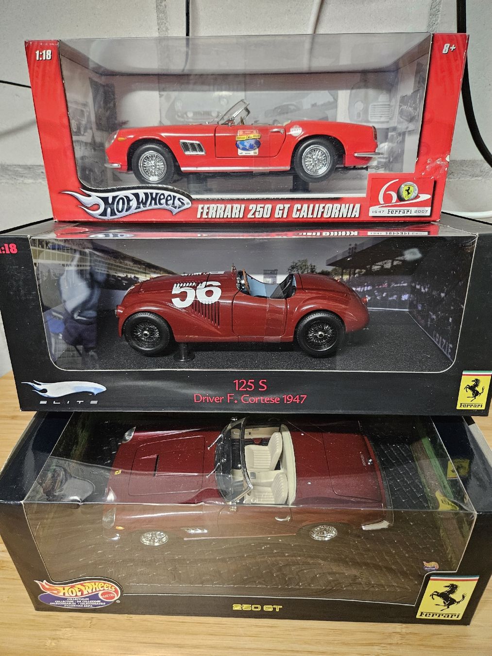 Hot Wheels Voitures modèles: Hotwheels Ferrari Oldtimer Modelle 1/18 – D'occasion à Grenchen par Fluri1