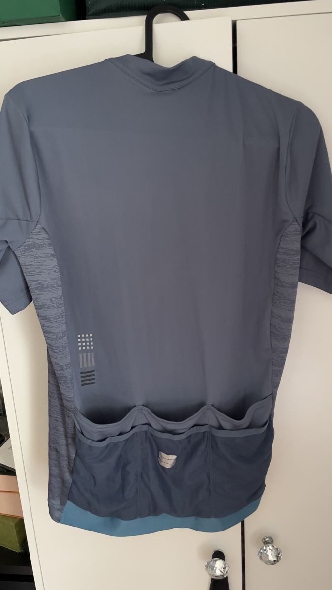 Maillots de corps & Pantalons: Sportful Jersey & Bibs  – D'occasion à Liebefeld par ottas 2