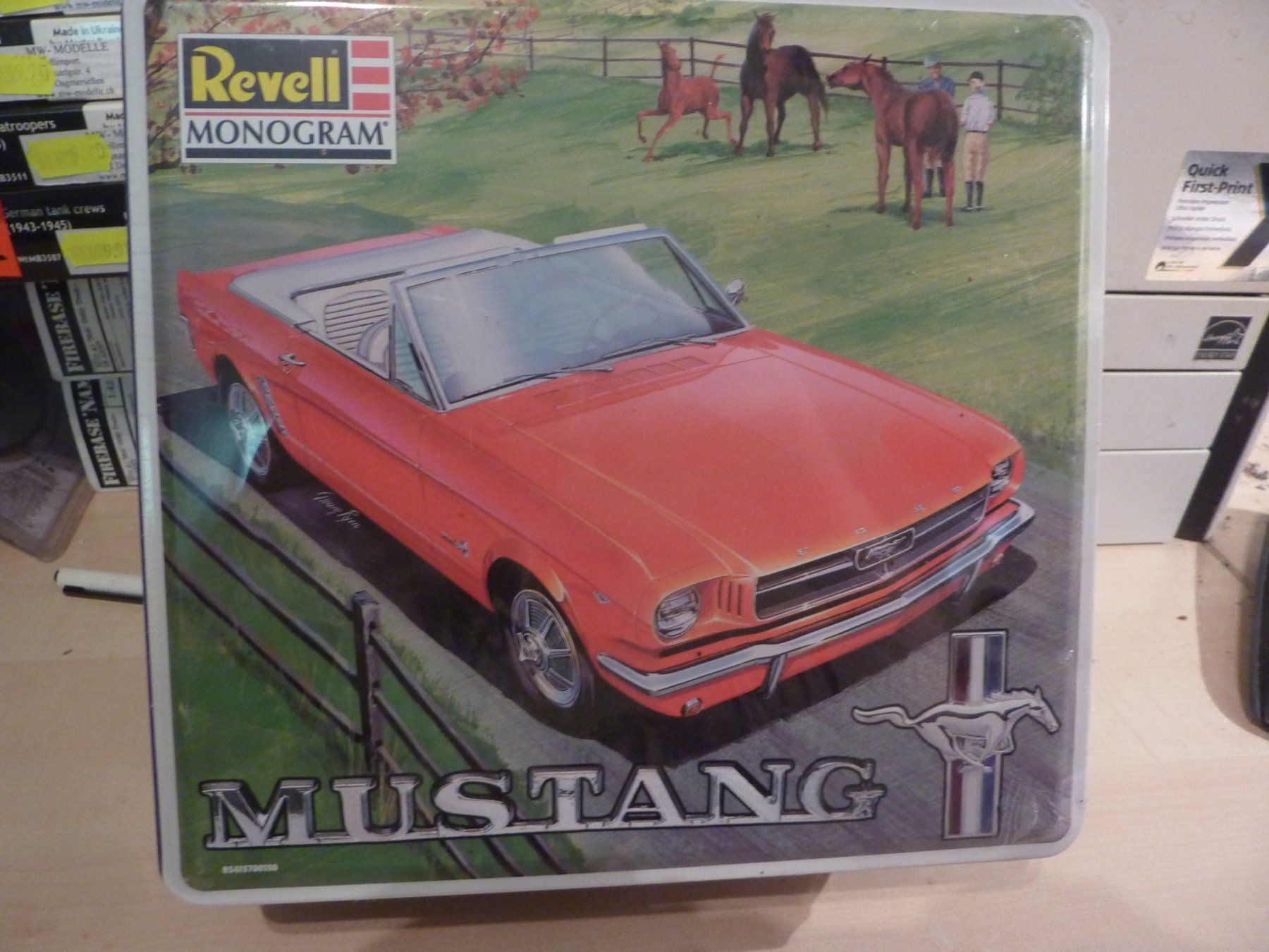 Ford Modellini d'auto: 64 MUSTANG – Nuovo e nell'imballaggio originale da Balsthal venduto da bouteliee 1