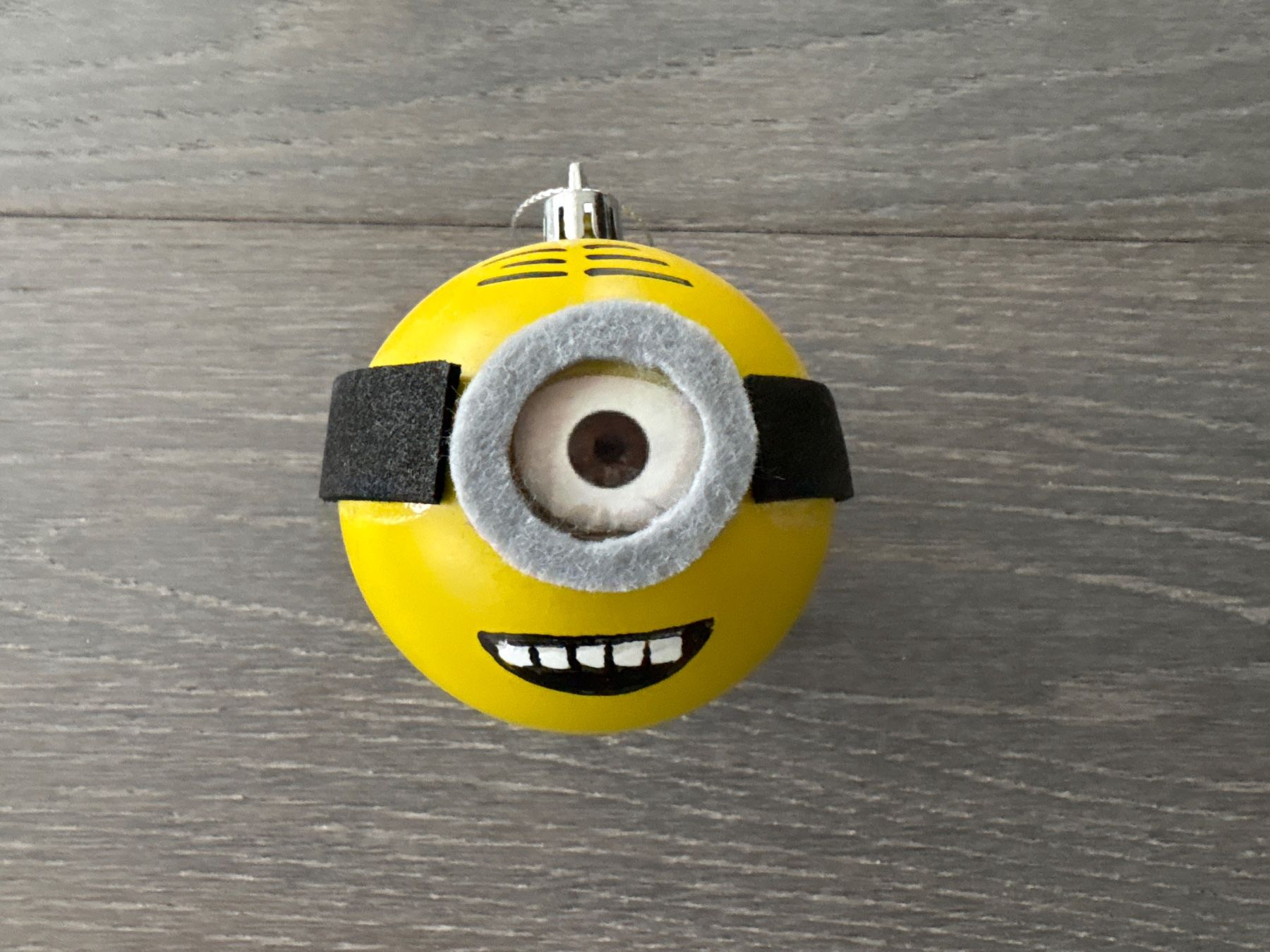 BD: Minions Christbaumkugel – D'occasion à Hünenberg par Betsch1