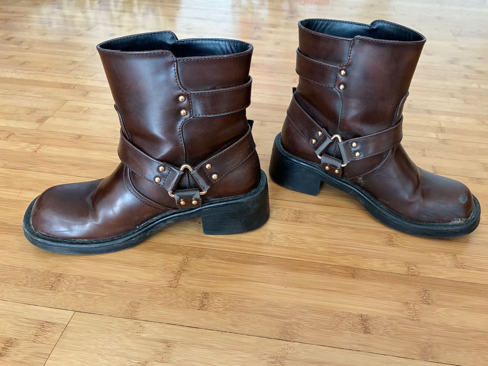 Chaussures femmes: Damen Bikerboots braun Grösse 36 – D'occasion à Meilen par ari_yj75 1