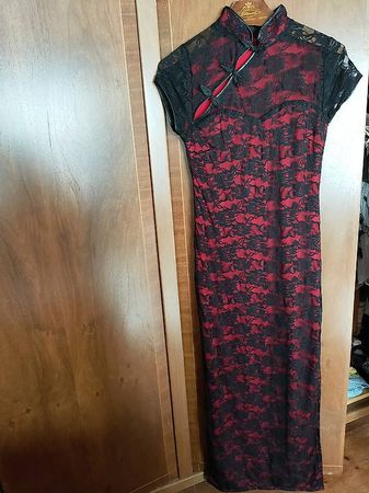 schöne elastische Abendkleid