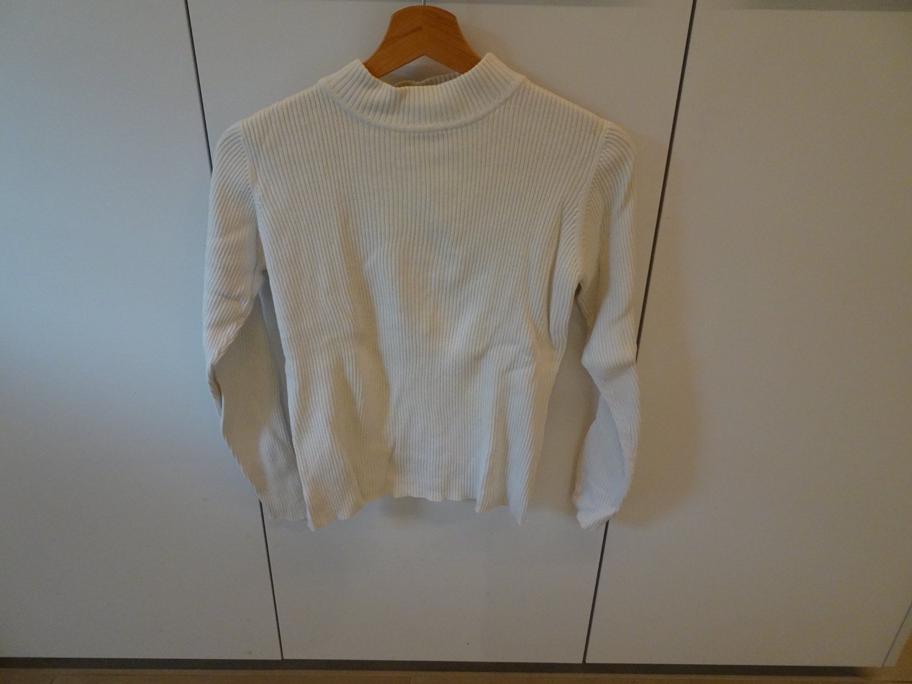 Maglioni & Felpe: Feinstrick Pulli weiss von Essentiel Gr. S - 260232 – Usato da Küssnacht am Rigi venduto da Good4Deckeli