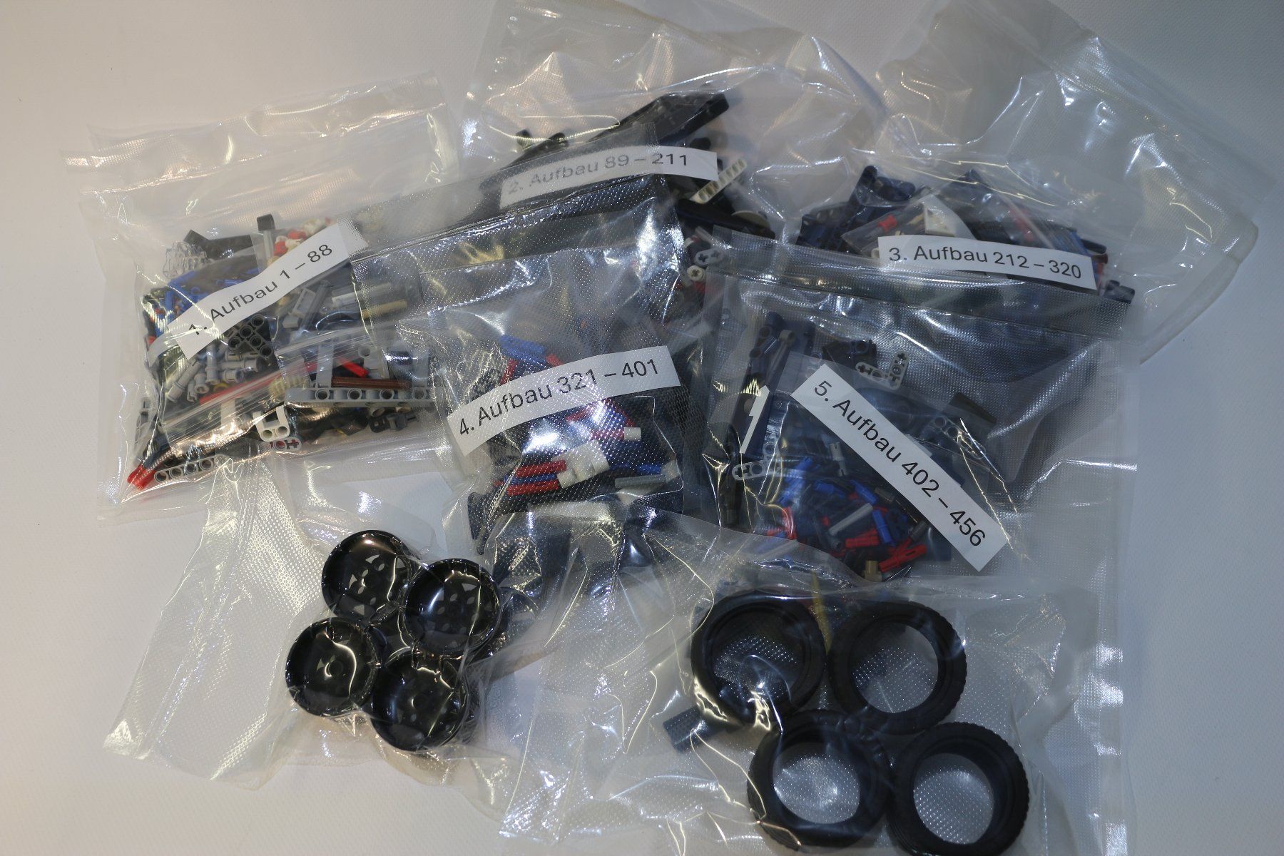 Lego Jeux de construction: LEGO Technic Ford GT Nr. 42154 – D'occasion à Corminboeuf par corbay51071 1