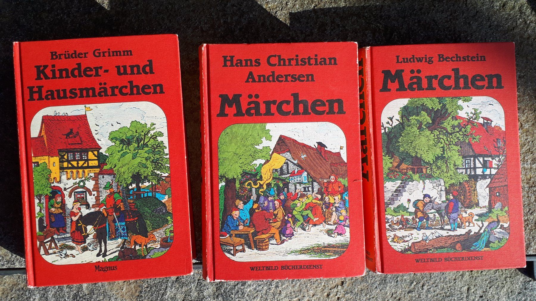 Libri: 3 Märchenbücher - Andersen, Grimm, Bechstein – Usato da Schwellbrunn venduto da Selun3