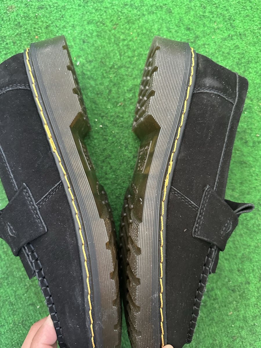 Dr. Martens Scarpe da uomo: Mocassins Dr. Martens noirs en daim, taille 41 – Nuovo (secondo la descrizione) da Brügg BE venduto da haj_9zhk 2