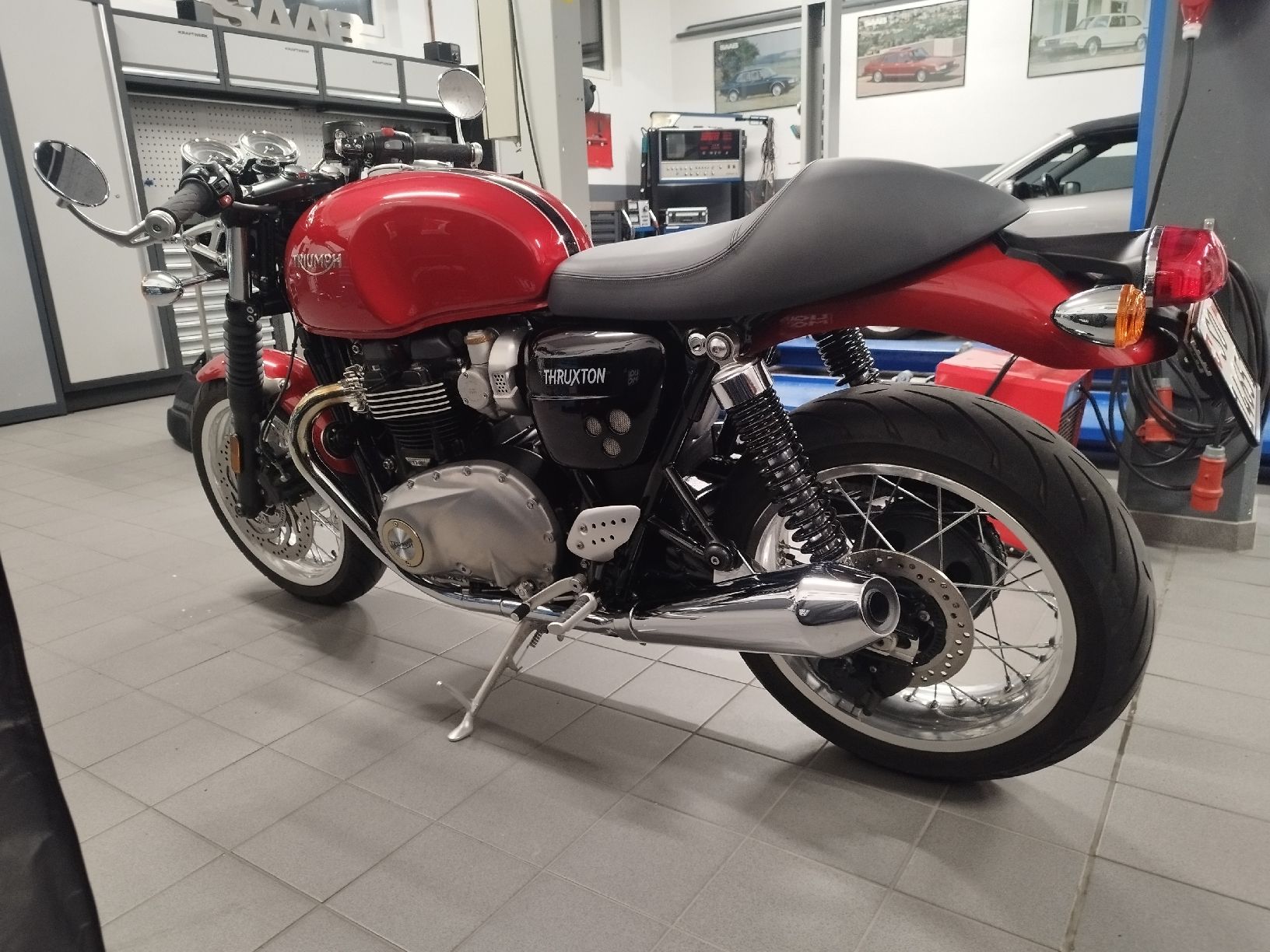 Triumph Strada: Triumph Thruxton 1200 im Neuzustand – Nuovo (secondo la descrizione) da Brislach venduto da SAAB_11 3