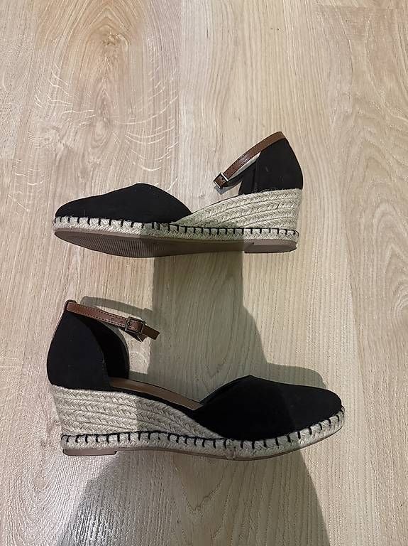 Next Scarpe da donna: Next Sandalen mit Absatz Grösse 38.5 – Usato da ZUFIKON venduto da SULMI01 2