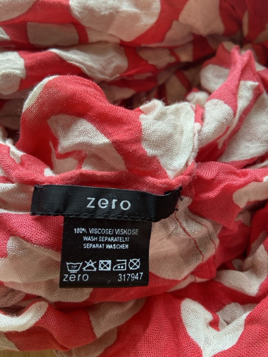 Foulard & Sciarpe: Sommerlicher ZERO Schal mit Punkten – Usato da Sirnach venduto da kunoa 1