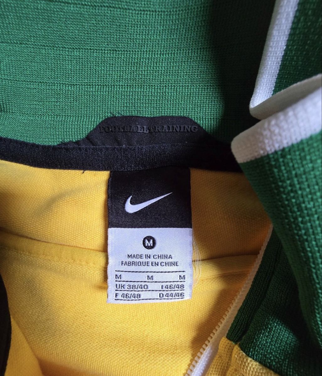 Nike Giacche: Brasilien Jacke 2010 Grösse M – Nuovo (secondo la descrizione) da St. Gallen venduto da ome_g8v2 3