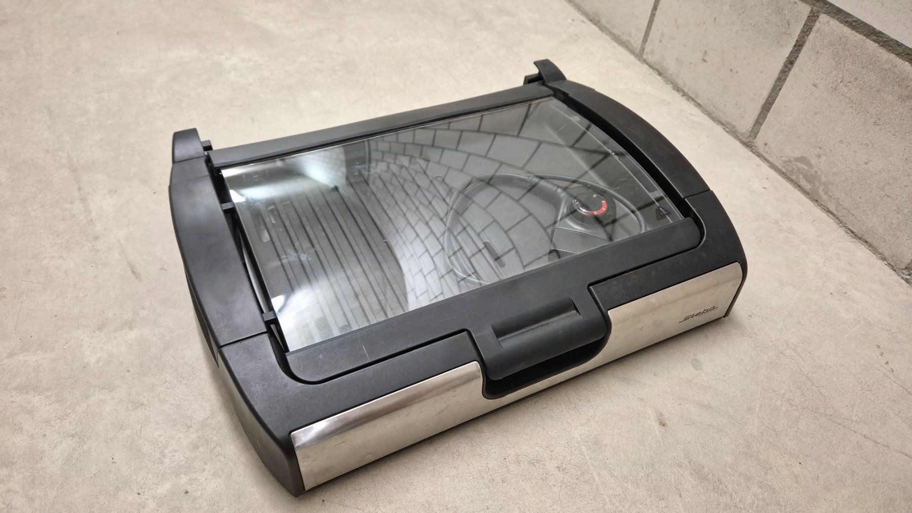 Griglie: Tischgrill mit Glasedeckel Steba VG 200 – Usato da Rapperswil BE venduto da Q.Steve 1