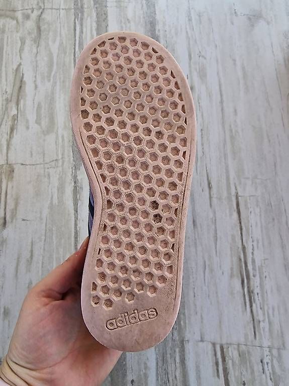 Scarpe per ragazzi: Adidas Turnschuhe Gr. 35 – Usato da Würenlingen venduto da Nicole3671 1