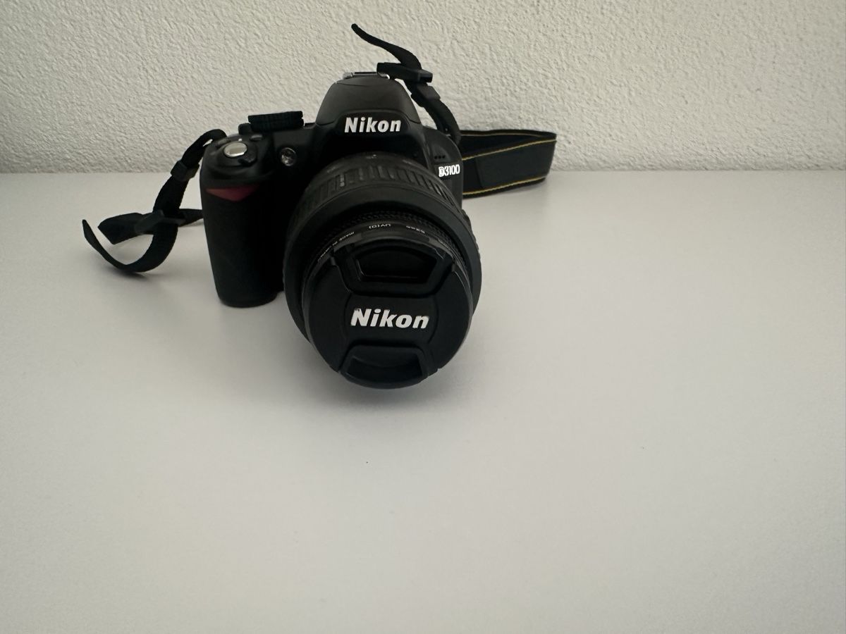 Nikon Fotocamera: Nikon D3100 – Nuovo (secondo la descrizione) da Biel-Bienne venduto da levante14 1