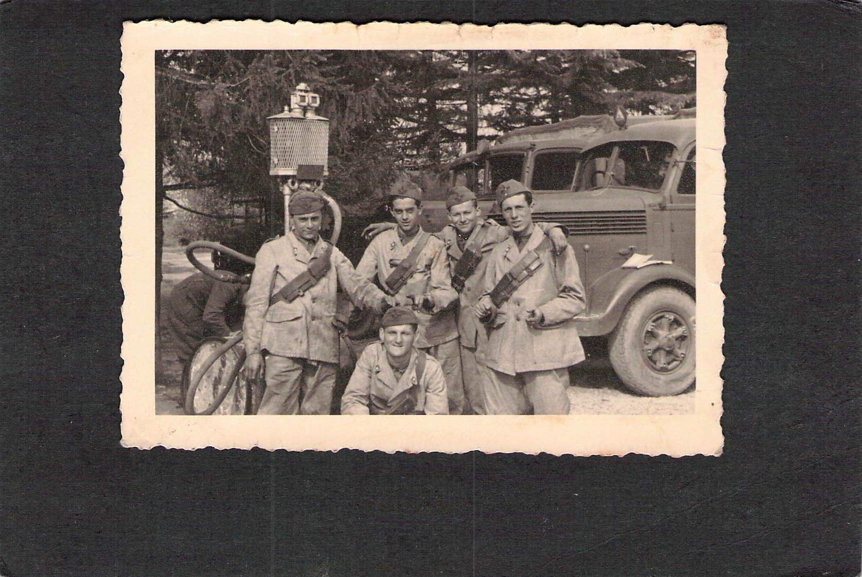 Cartoline postali: -Kriegsinternierte Echtfoto – Usato da Reichenburg venduto da Pipo-67
