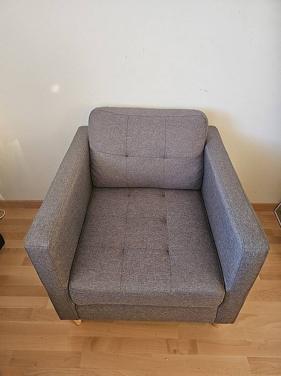 Poltrone: IKEA Sessel Grau – Usato da Bern venduto da Swini 3